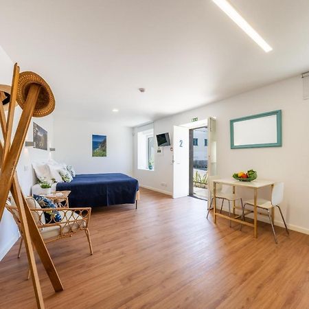 Casa Amarela Apartments - By Casas Na Ilha 卡马拉-德洛布什 外观 照片