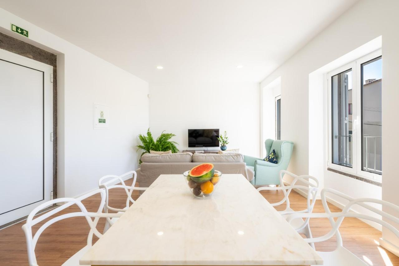 Casa Amarela Apartments - By Casas Na Ilha 卡马拉-德洛布什 外观 照片